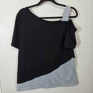⭐️Salanta Black and Gray One-Shoulder Top Size 12